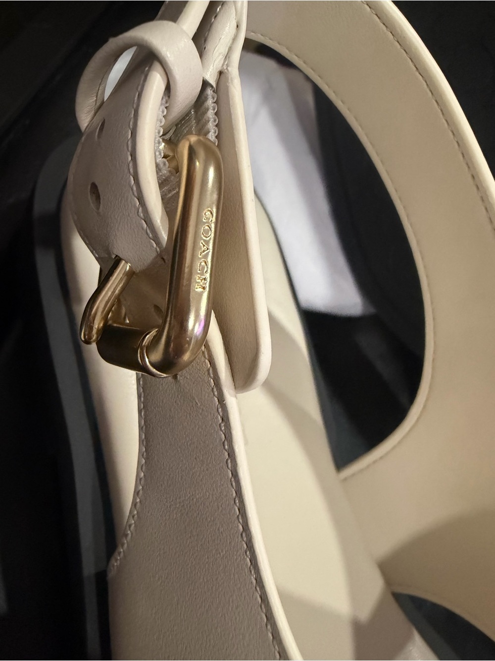 Coach Chalk Leather Crisscross Slide Sandals with Gold Logo CAP62 size 7.5 B - Picture 5 of 16